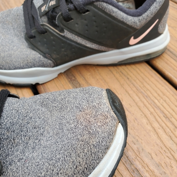 Nike Running Shoes - Picture 7 of 8